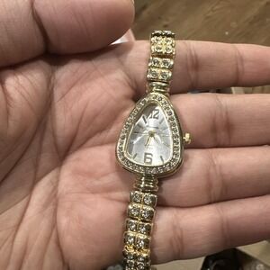 New Ladies Watch Gold Tone Teardrop Shaped Crystal Encrusted Dainty 22mm Fit 8in